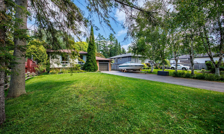 3211 Cowan Avenue