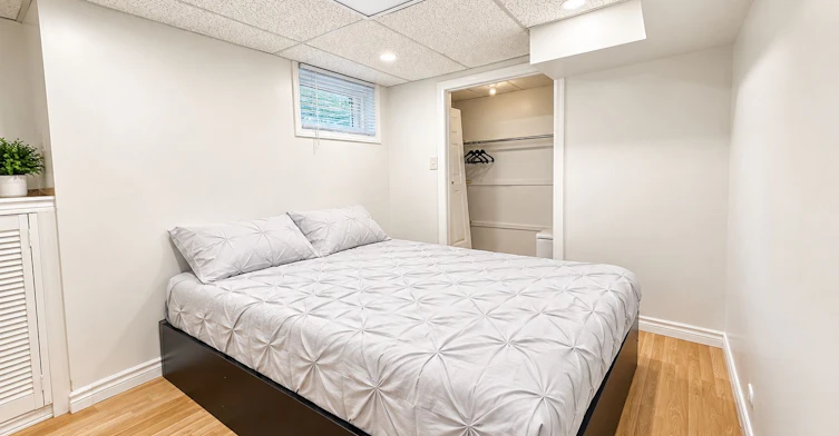 BASEMENT-22 Thorne Lane, Markham, ON, L3T 5K5 - 7
