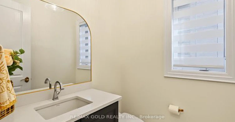 81 Kinburn Crescent, Vaughan, ON, L3L 0E9 - 8