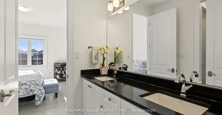 81 Kinburn Crescent, Vaughan, ON, L3L 0E9 - 38