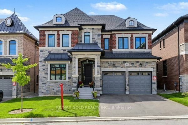 81 Kinburn Crescent, Vaughan, ON, L3L 0E9 - 2