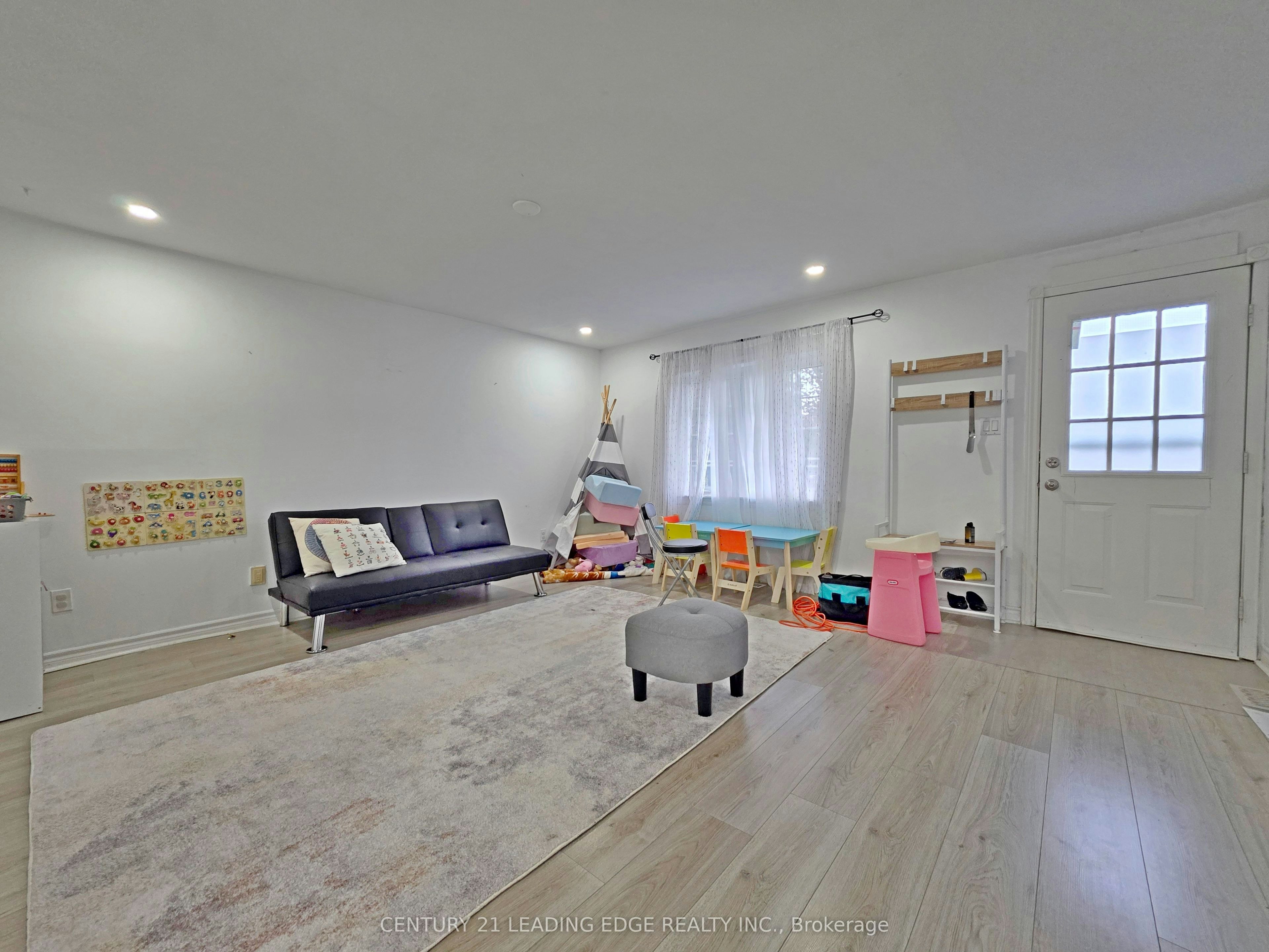 278 Pasadena Drive, Georgina, ON, L4P 2Y9 - 2