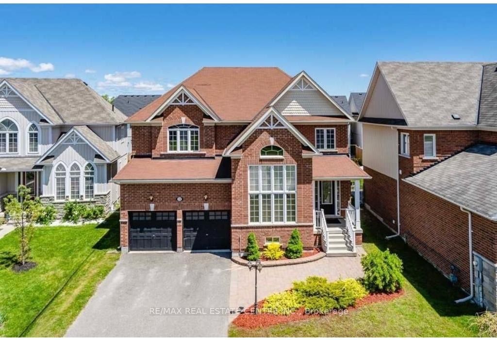 13 Lions Court, Essa, ON, L0M 1B5