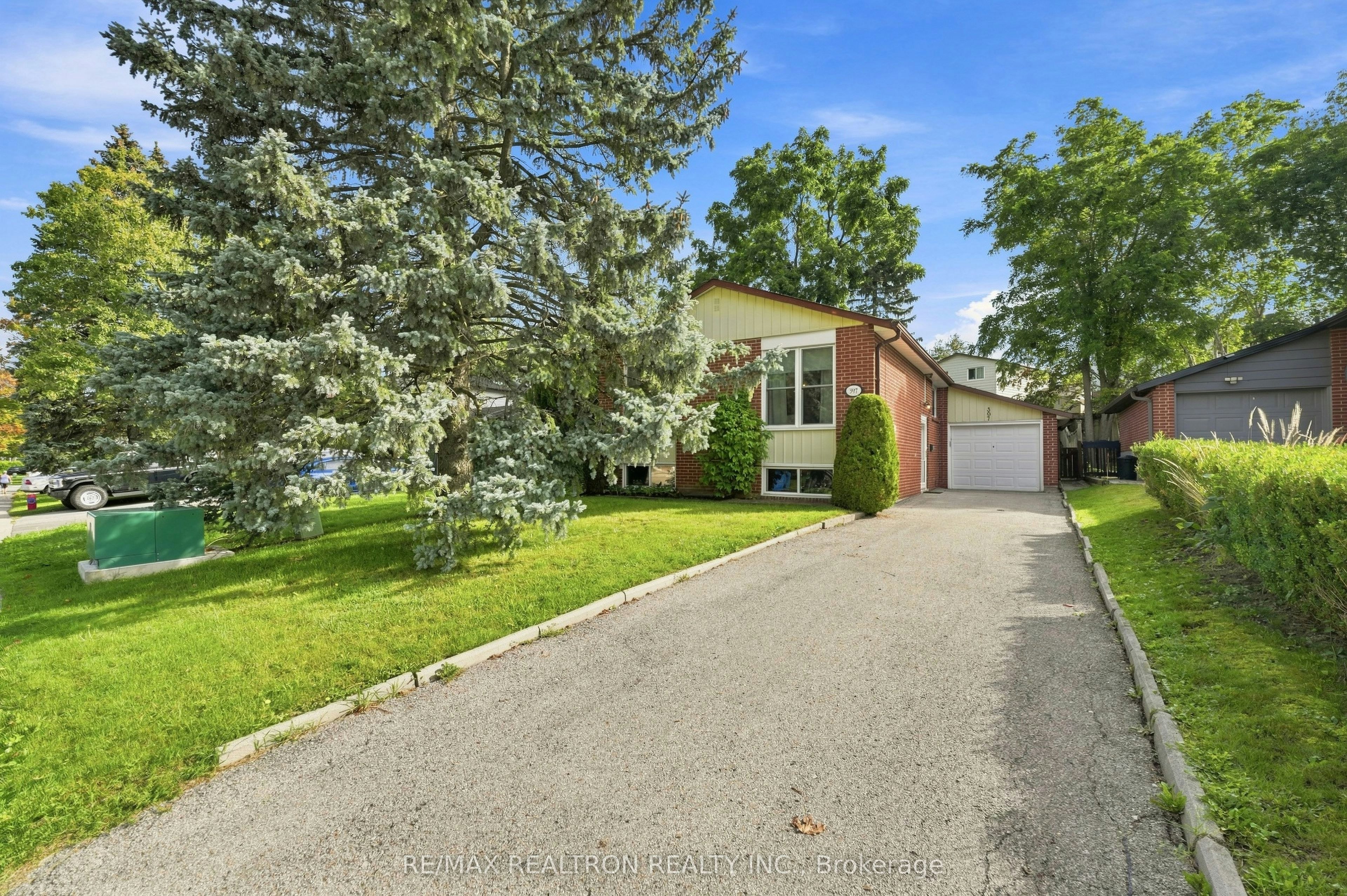 397 Sandford Street, Newmarket, ON, L3Y 4S5