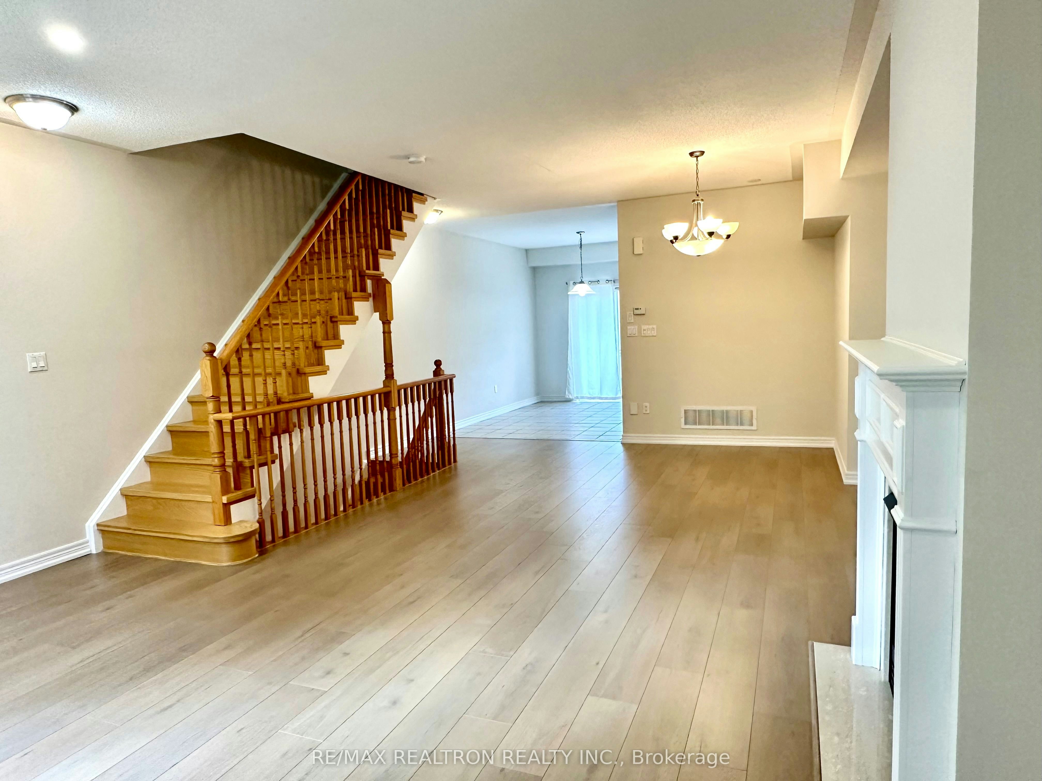 54 Times Avenue, Markham, ON, L3T 7Y1 - 7