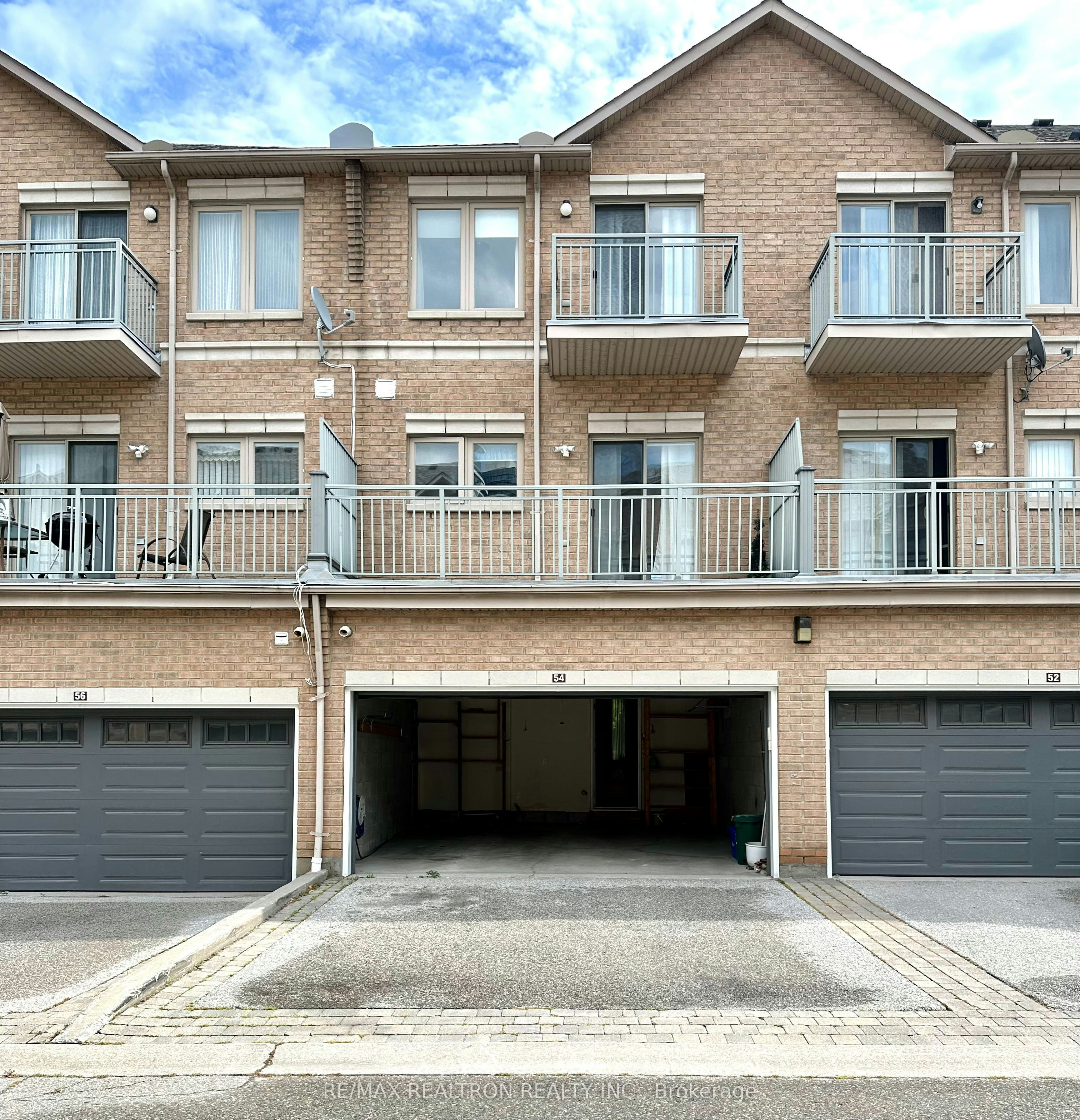 54 Times Avenue, Markham, ON, L3T 7Y1 - 3