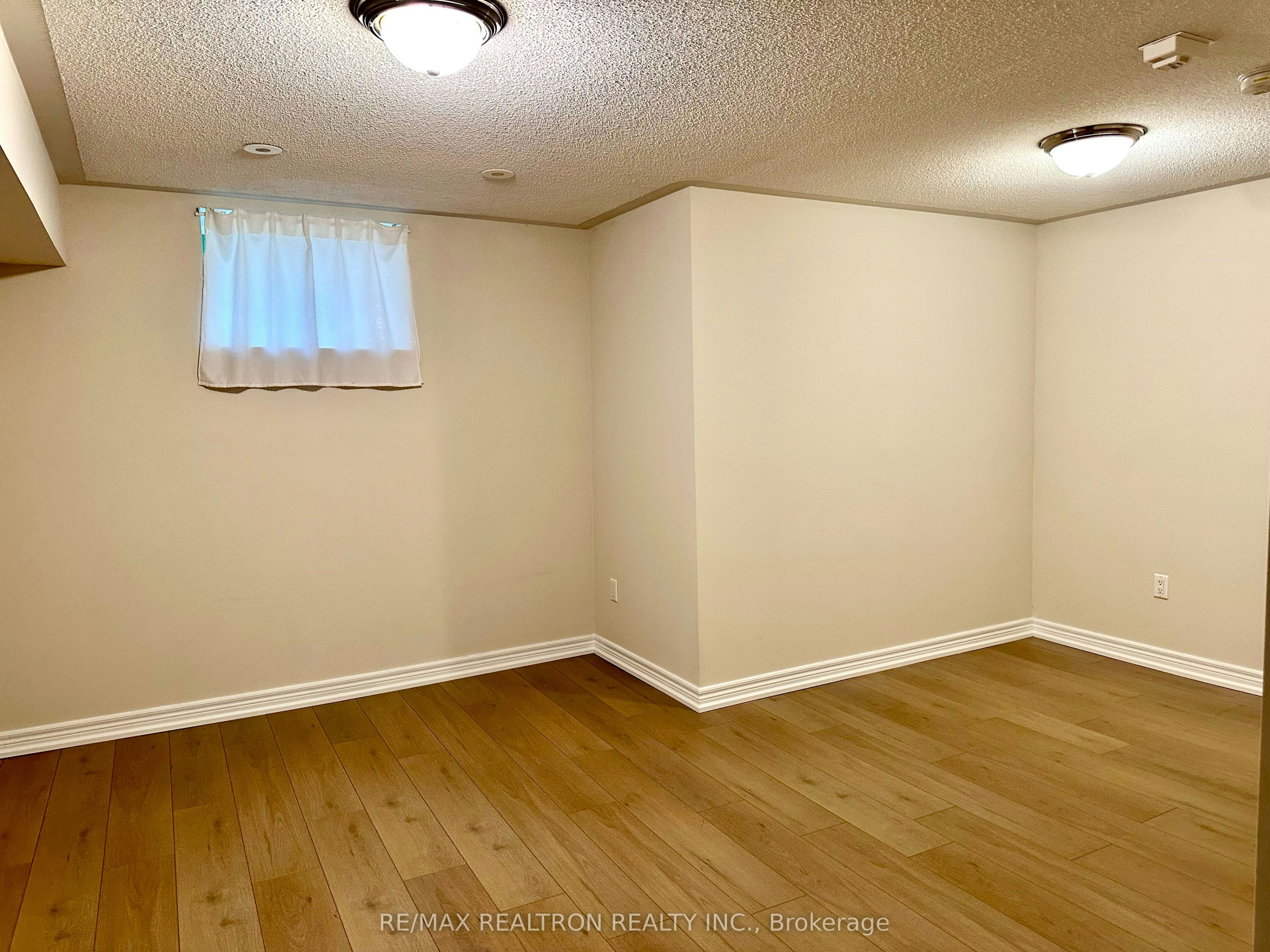 54 Times Avenue, Markham, ON, L3T 7Y1 - 18