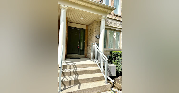 54 Times Avenue, Markham, ON, L3T 7Y1 - 2
