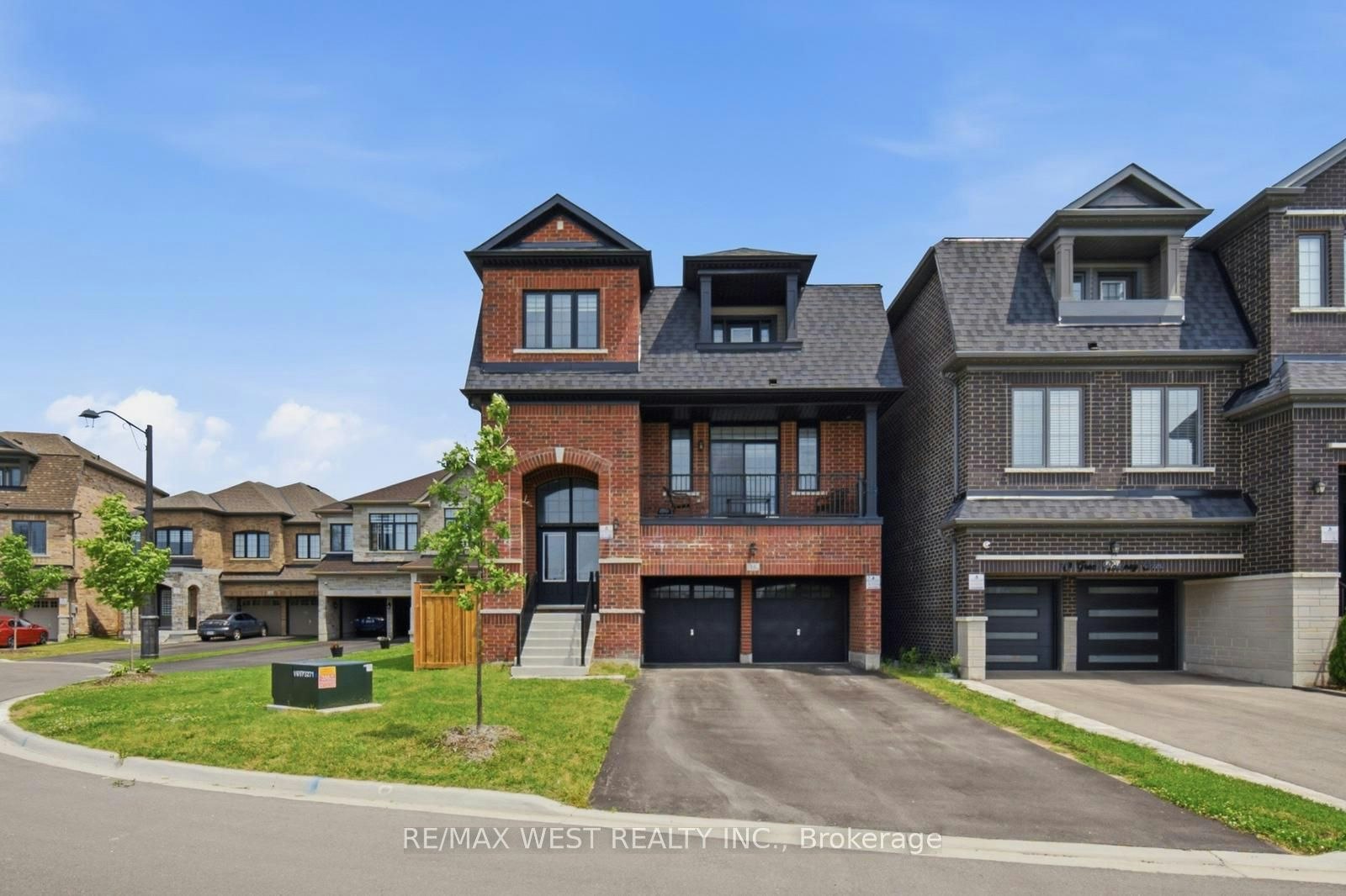 16 Great Railway Court, Vaughan, ON, L4H 5E9