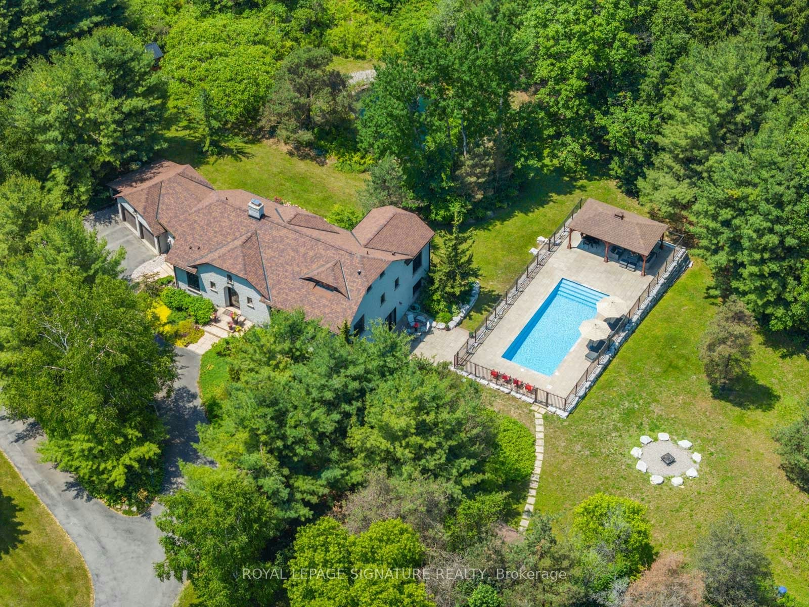30 Kingswood Drive, King, ON, L7B 1K8