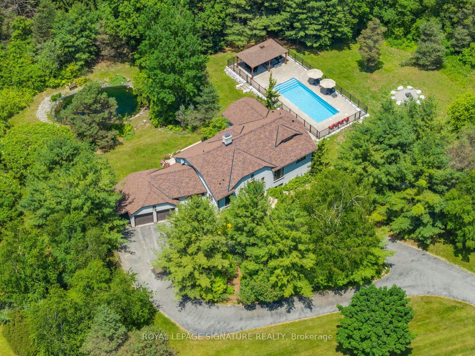 30 Kingswood Drive, King, ON, L7B 1K8
