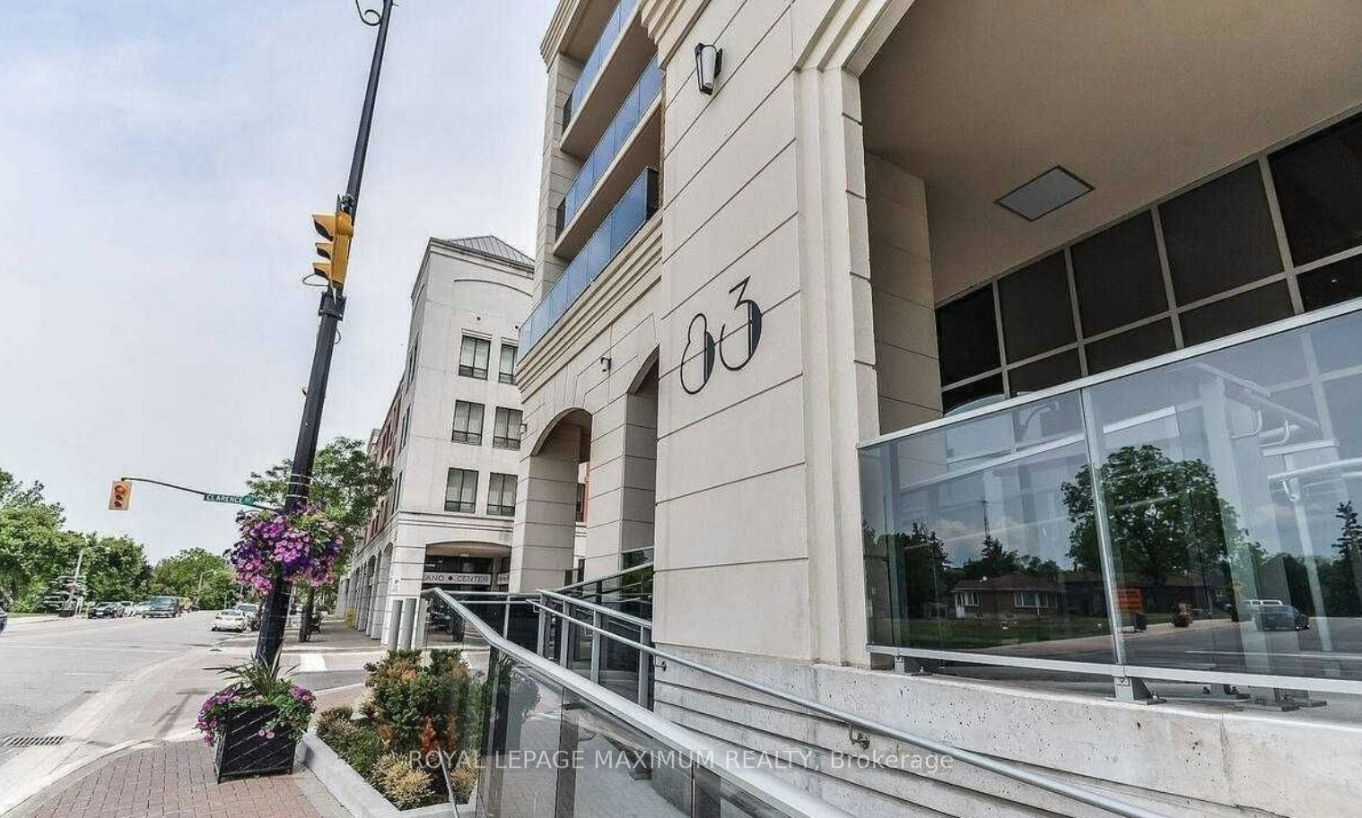 217-83 Woodbridge Avenue, Vaughan, ON, L4L 0C8 - 3