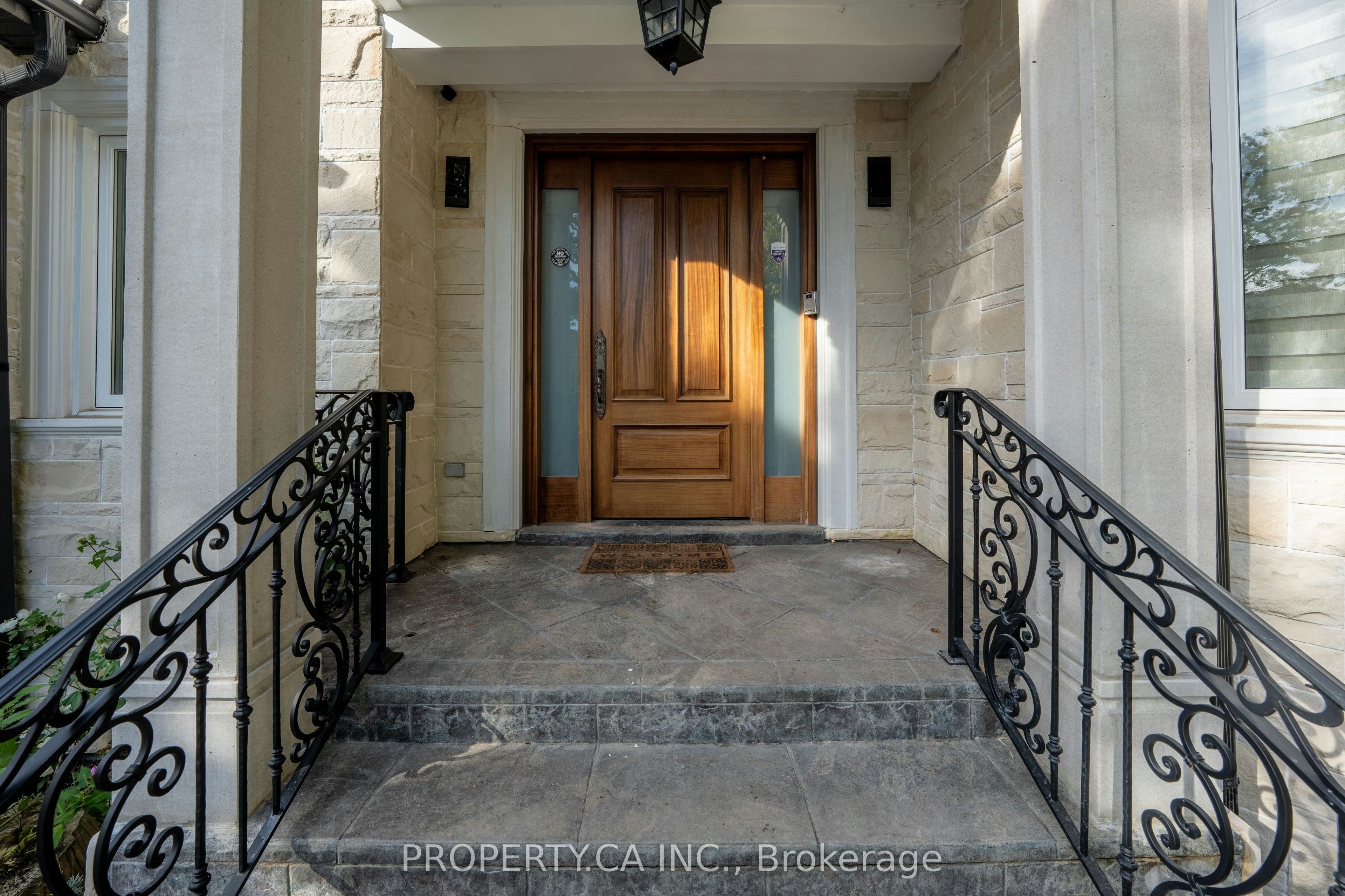 76 Concord Road, Vaughan, ON, L4J 3M3 - 2