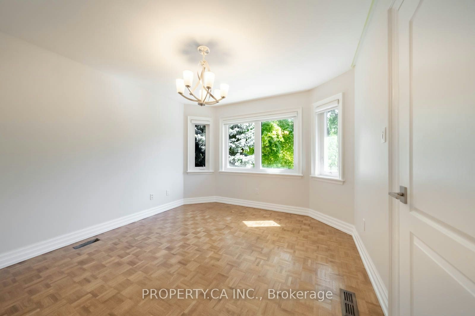 76 Concord Road, Vaughan, ON, L4J 3M3 - 21