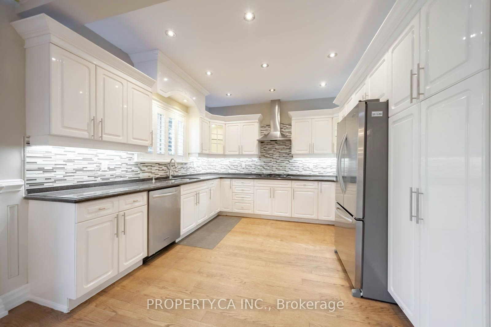 76 Concord Road, Vaughan, ON, L4J 3M3 - 8