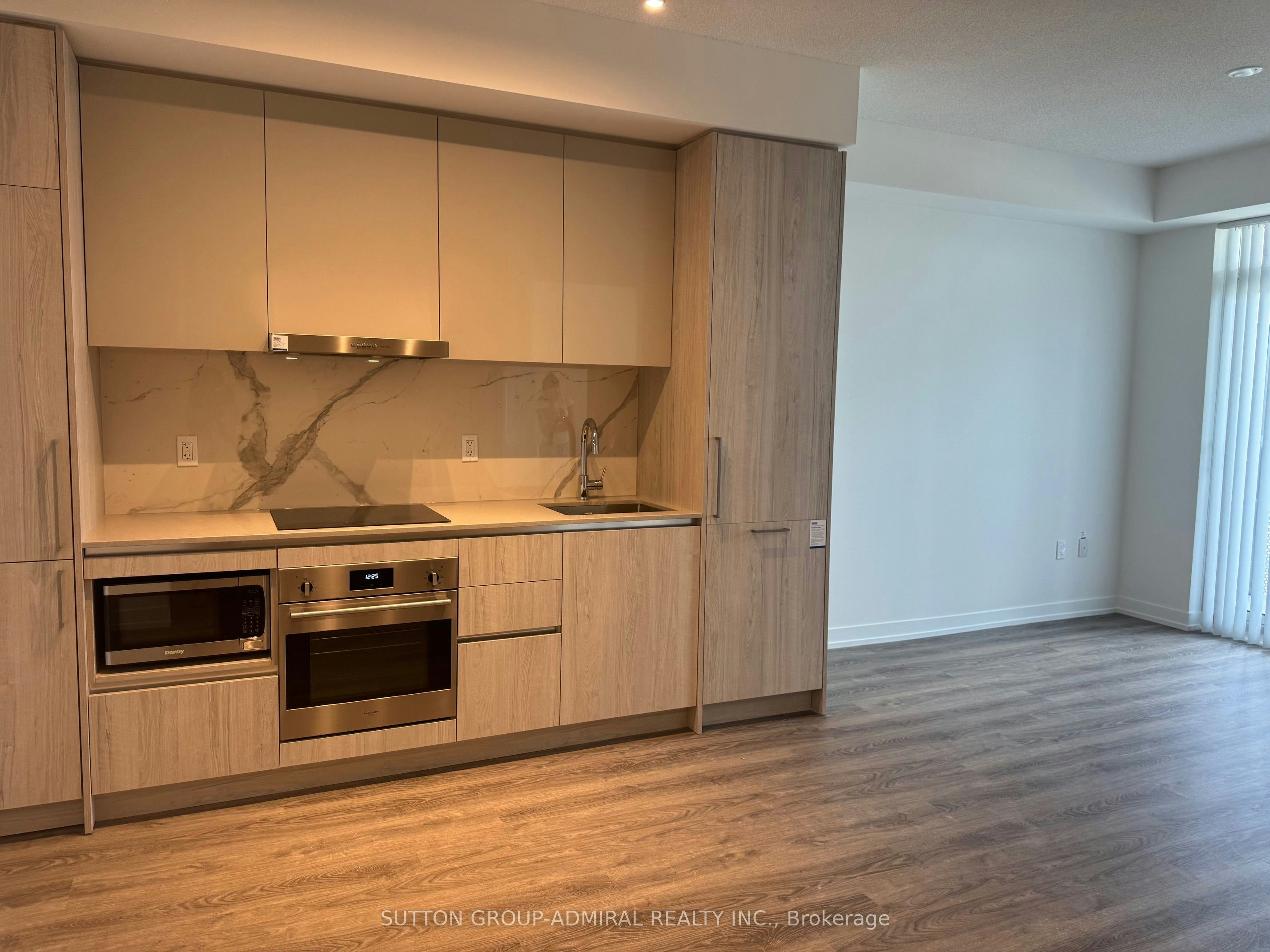 4910-195 Commerce Street, Vaughan, ON, L4K 0P9 - 8
