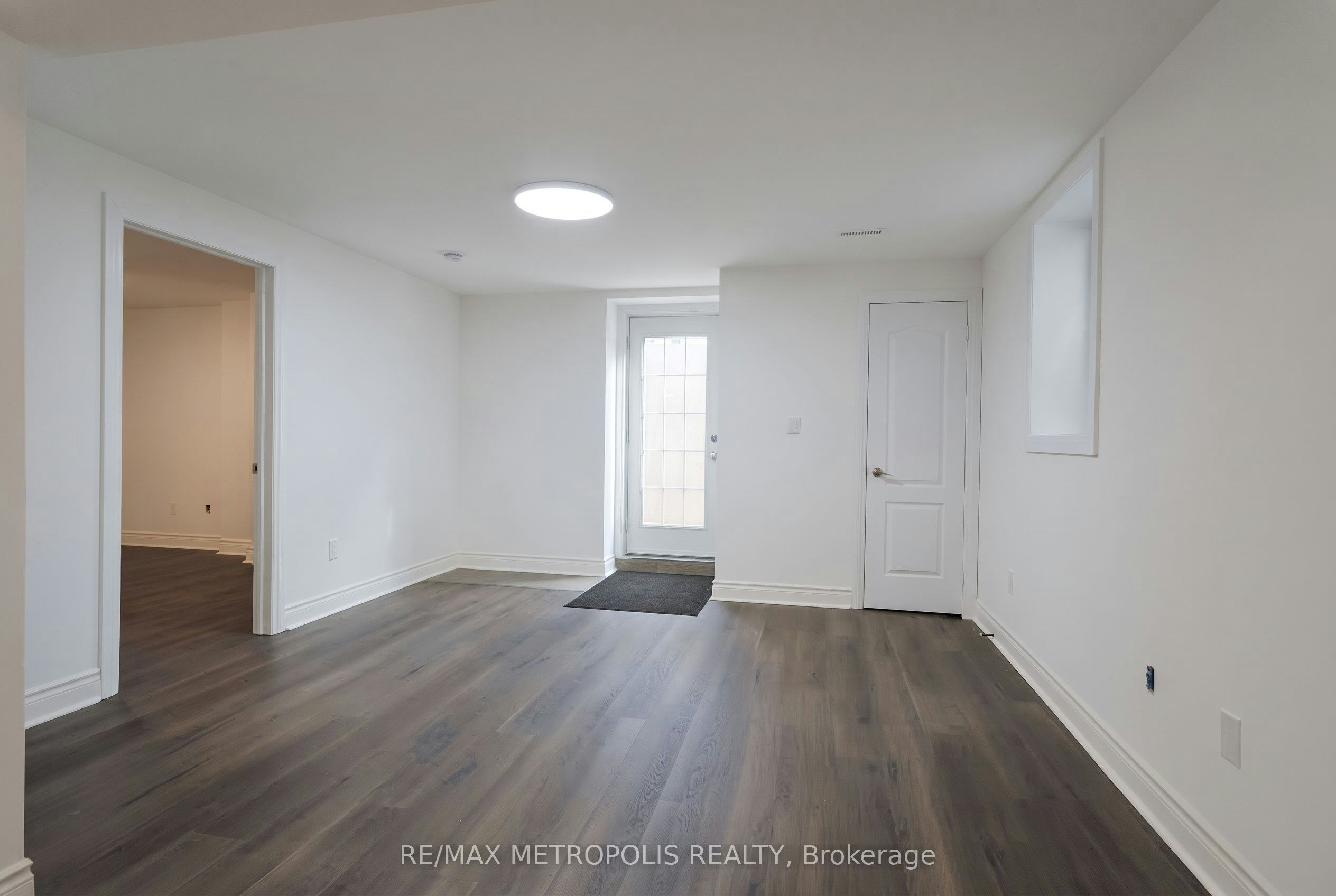 Bsmt-11 Huron Lane, Bradford West Gwillimbury, ON, L3Z 0N2 - 6