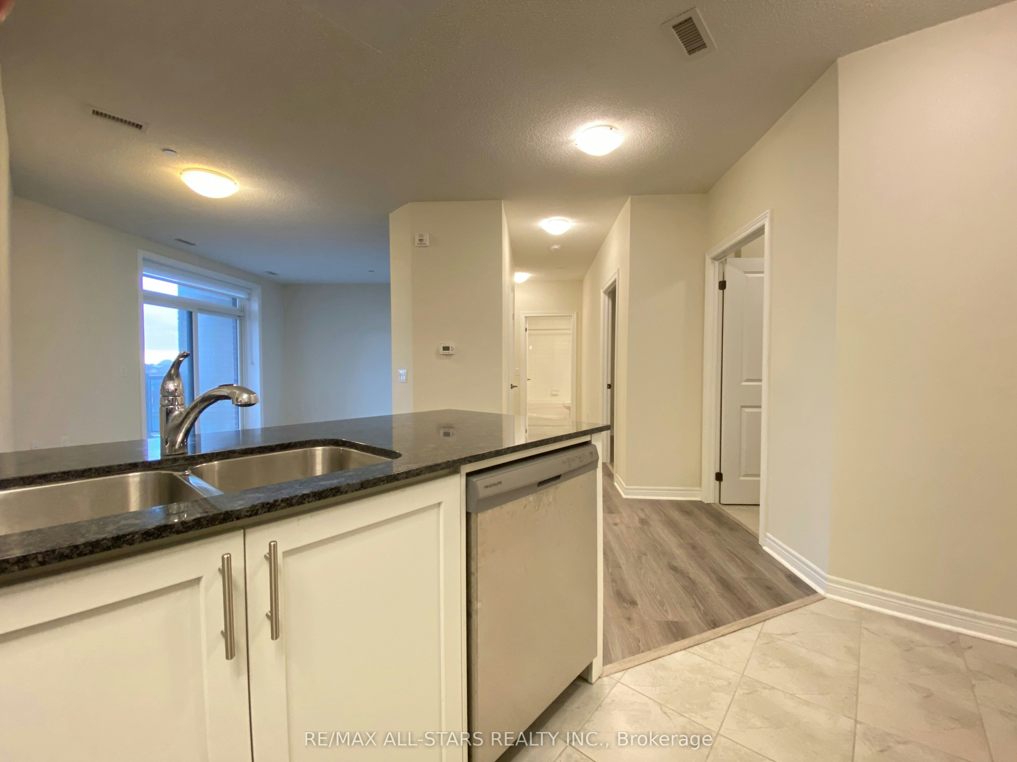 410-39 New Delhi Drive, Markham, ON, L3S 0E1 - 4