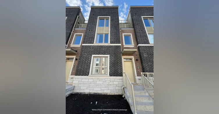 130-11 Almond Blossom Mews, Vaughan, ON, L4K 0N7