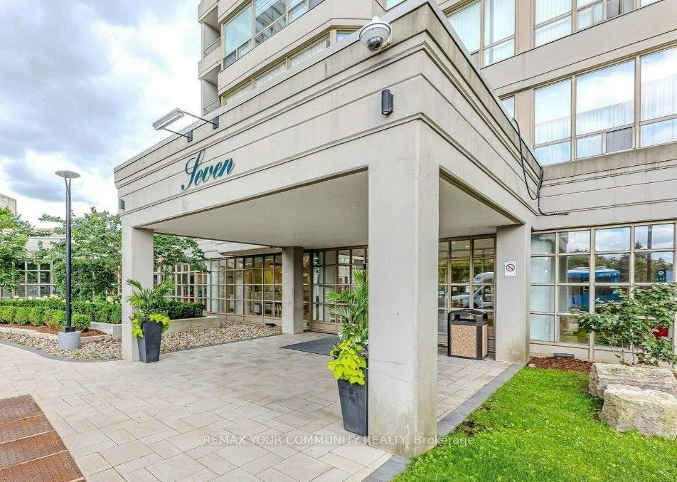 310-7 Townsgate Drive, Vaughan, ON, L4J 7Z9 - 3