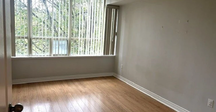 310-7 Townsgate Drive, Vaughan, ON, L4J 7Z9 - 20