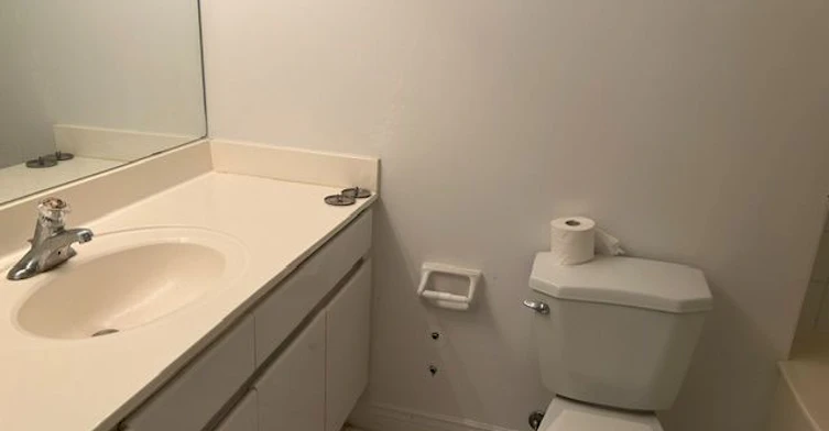 310-7 Townsgate Drive, Vaughan, ON, L4J 7Z9 - 19