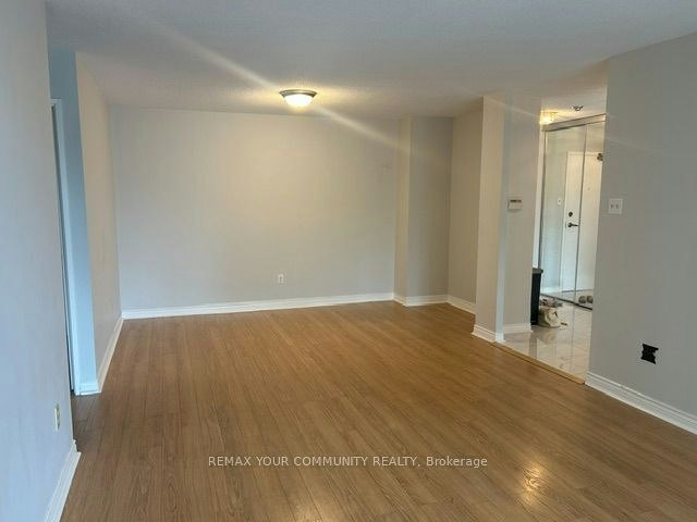 310-7 Townsgate Drive, Vaughan, ON, L4J 7Z9 - 24