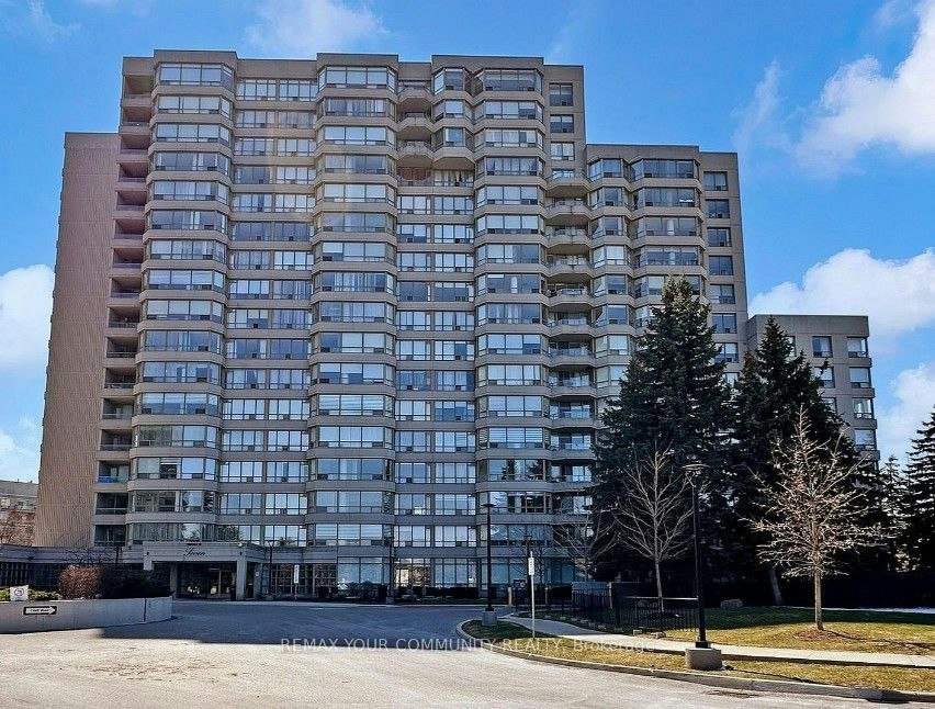 310-7 Townsgate Drive, Vaughan, ON, L4J 7Z9