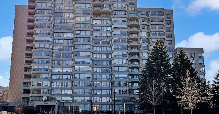 310-7 Townsgate Drive, Vaughan, ON, L4J 7Z9
