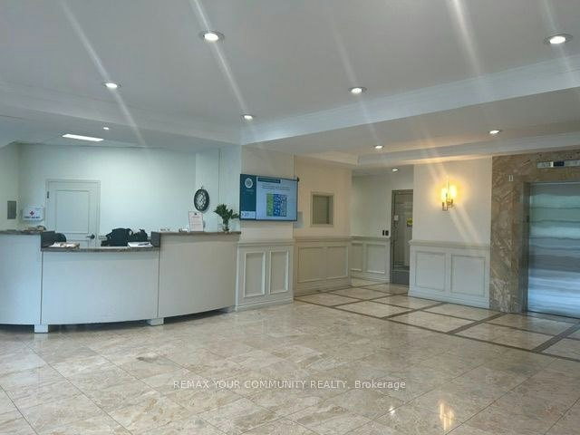 310-7 Townsgate Drive, Vaughan, ON, L4J 7Z9 - 6