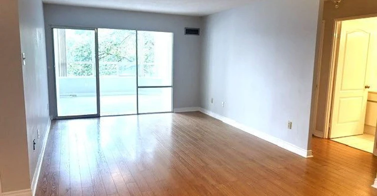 310-7 Townsgate Drive, Vaughan, ON, L4J 7Z9 - 23
