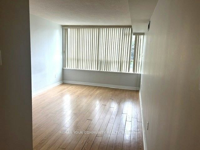 310-7 Townsgate Drive, Vaughan, ON, L4J 7Z9 - 16