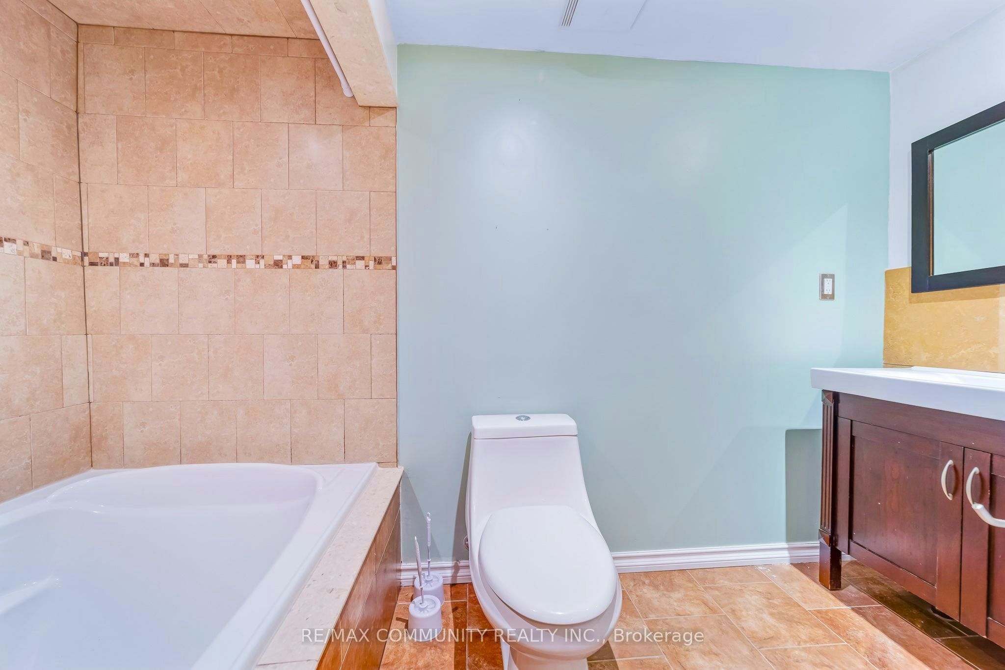 5154 Aurora Road, Whitchurch-Stouffville, ON, L4A 7X4 - 24