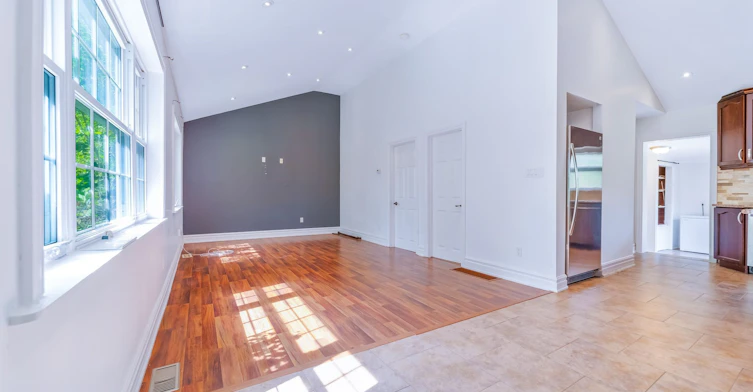 5154 Aurora Road, Whitchurch-Stouffville, ON, L4A 7X4 - 8