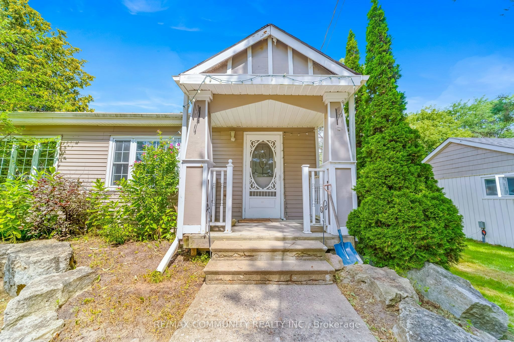 5154 Aurora Road, Whitchurch-Stouffville, ON, L4A 7X4 - 6
