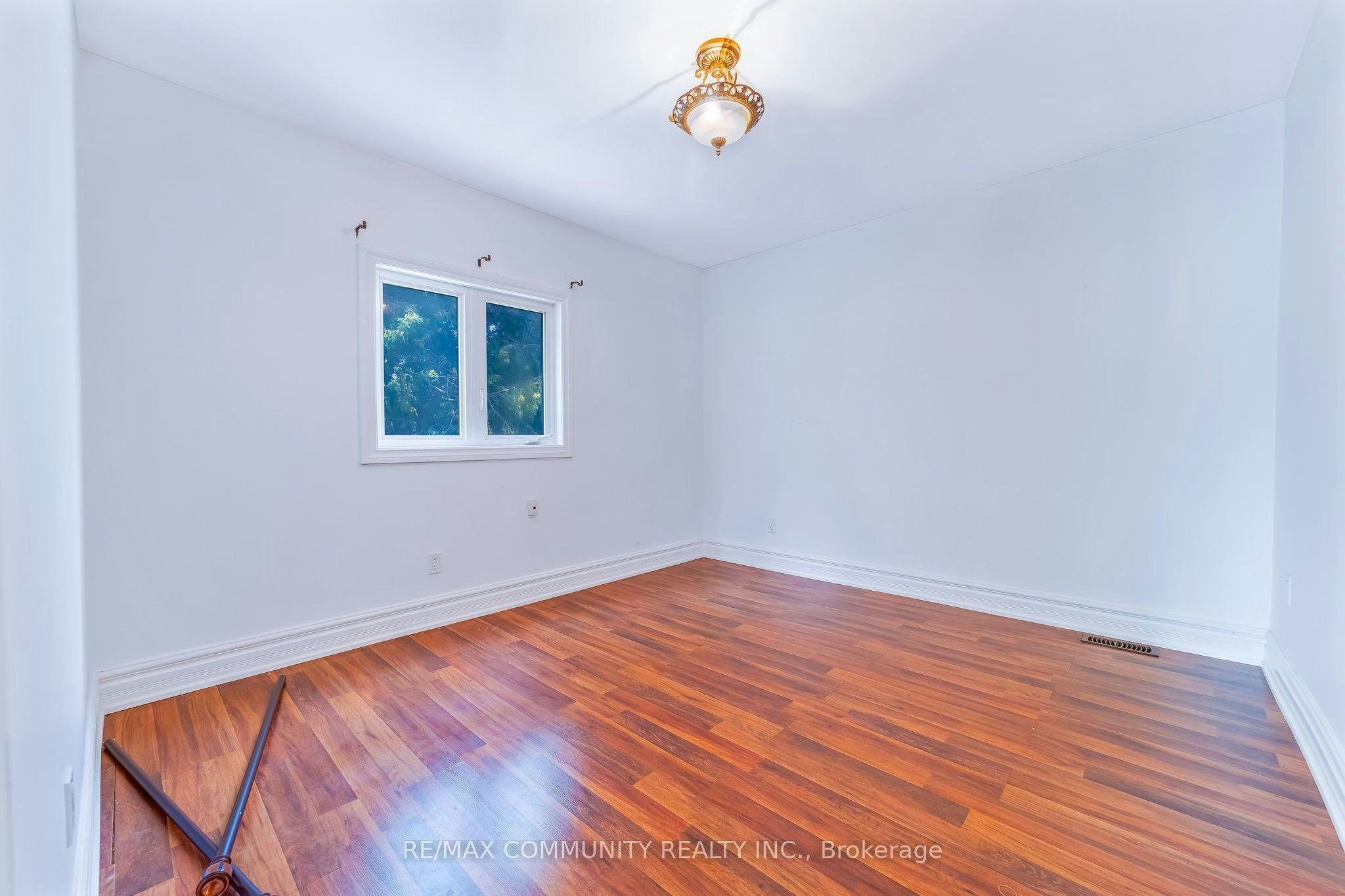 5154 Aurora Road, Whitchurch-Stouffville, ON, L4A 7X4 - 10
