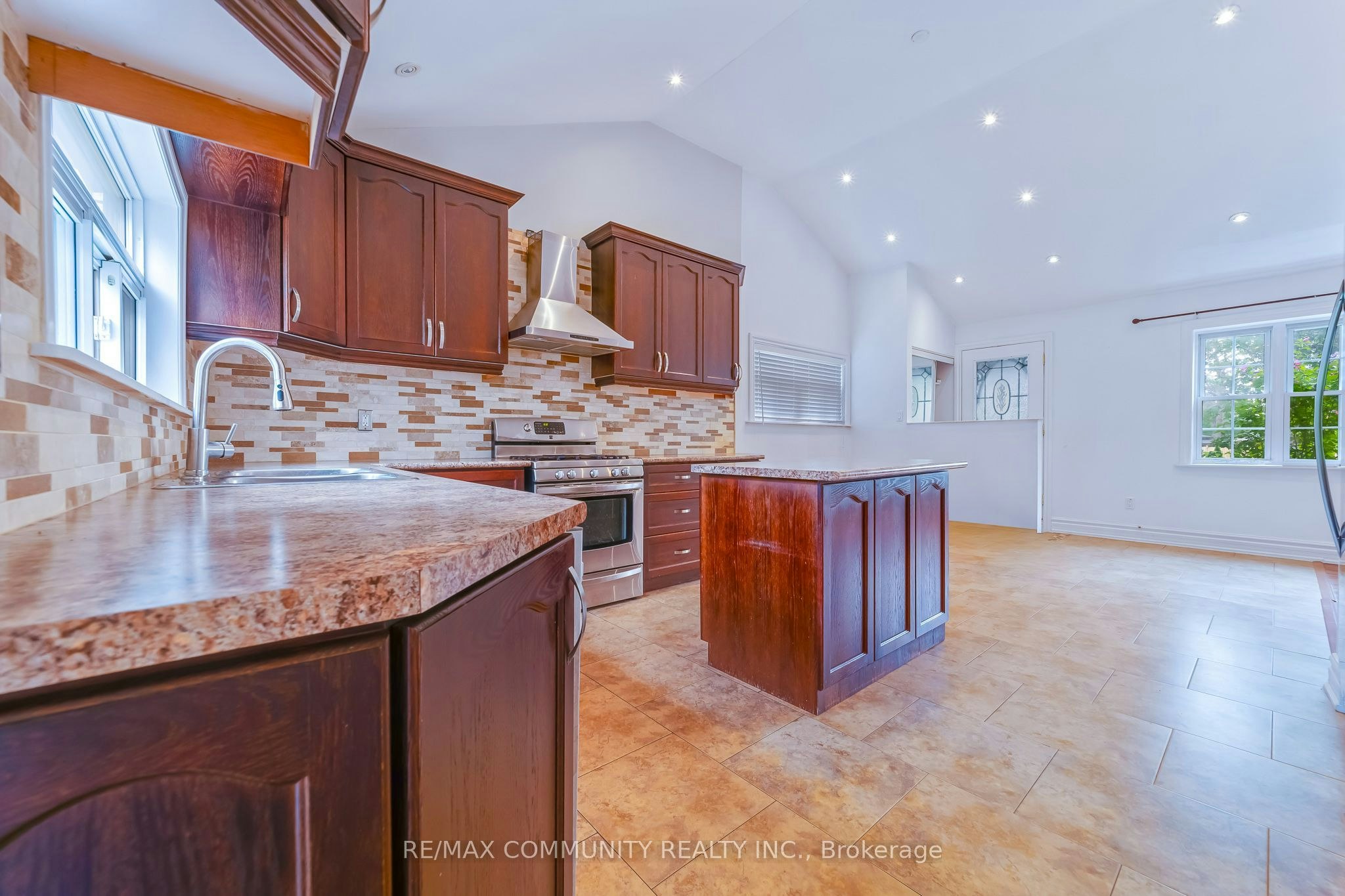 5154 Aurora Road, Whitchurch-Stouffville, ON, L4A 7X4 - 15