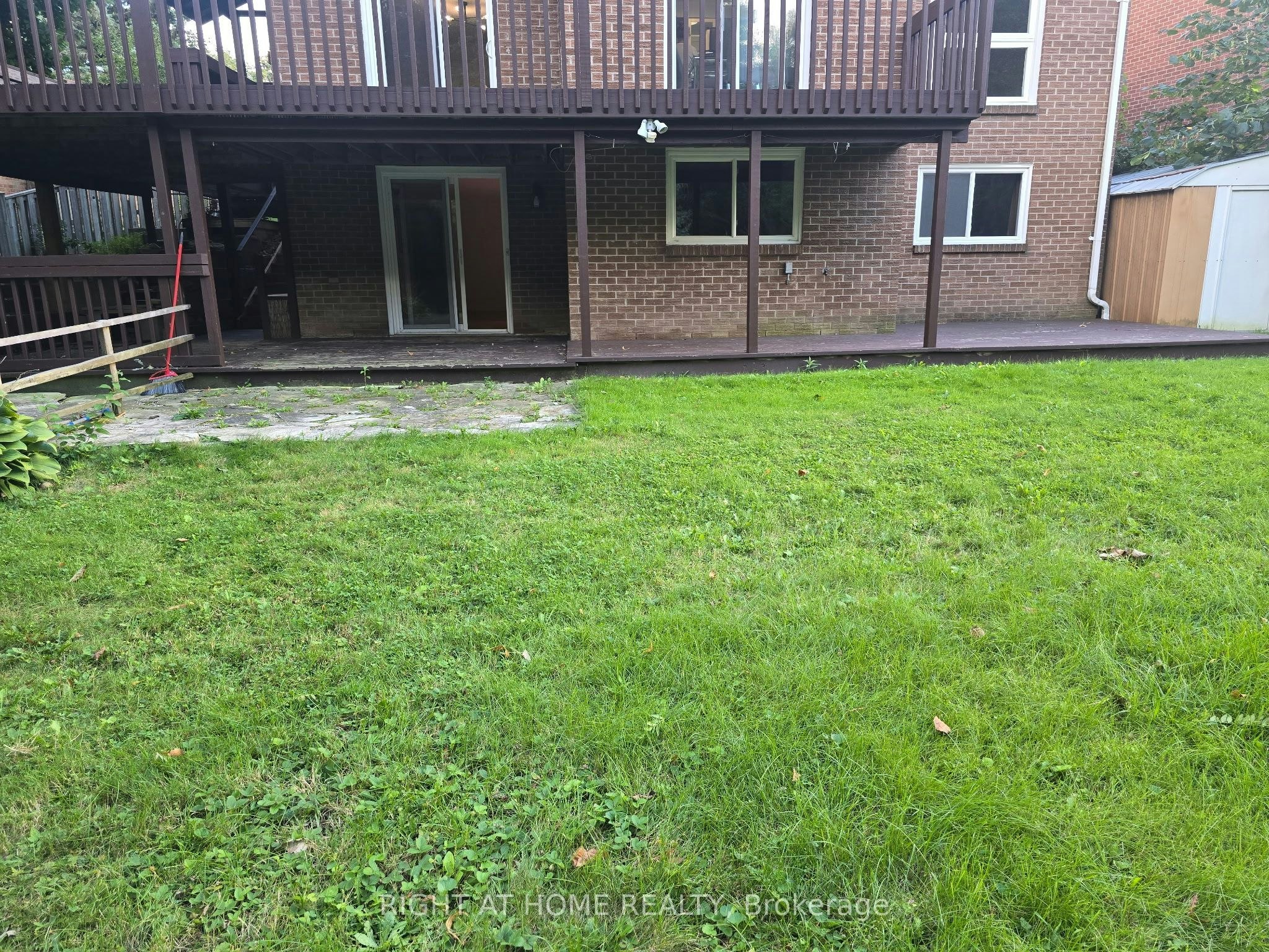 20 Lippincott Court, Richmond Hill, ON, L4C 7M4 - 8