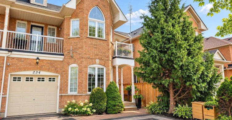 BSMT-234 Old Colony Road, Richmond Hill, ON, L4E 5B9