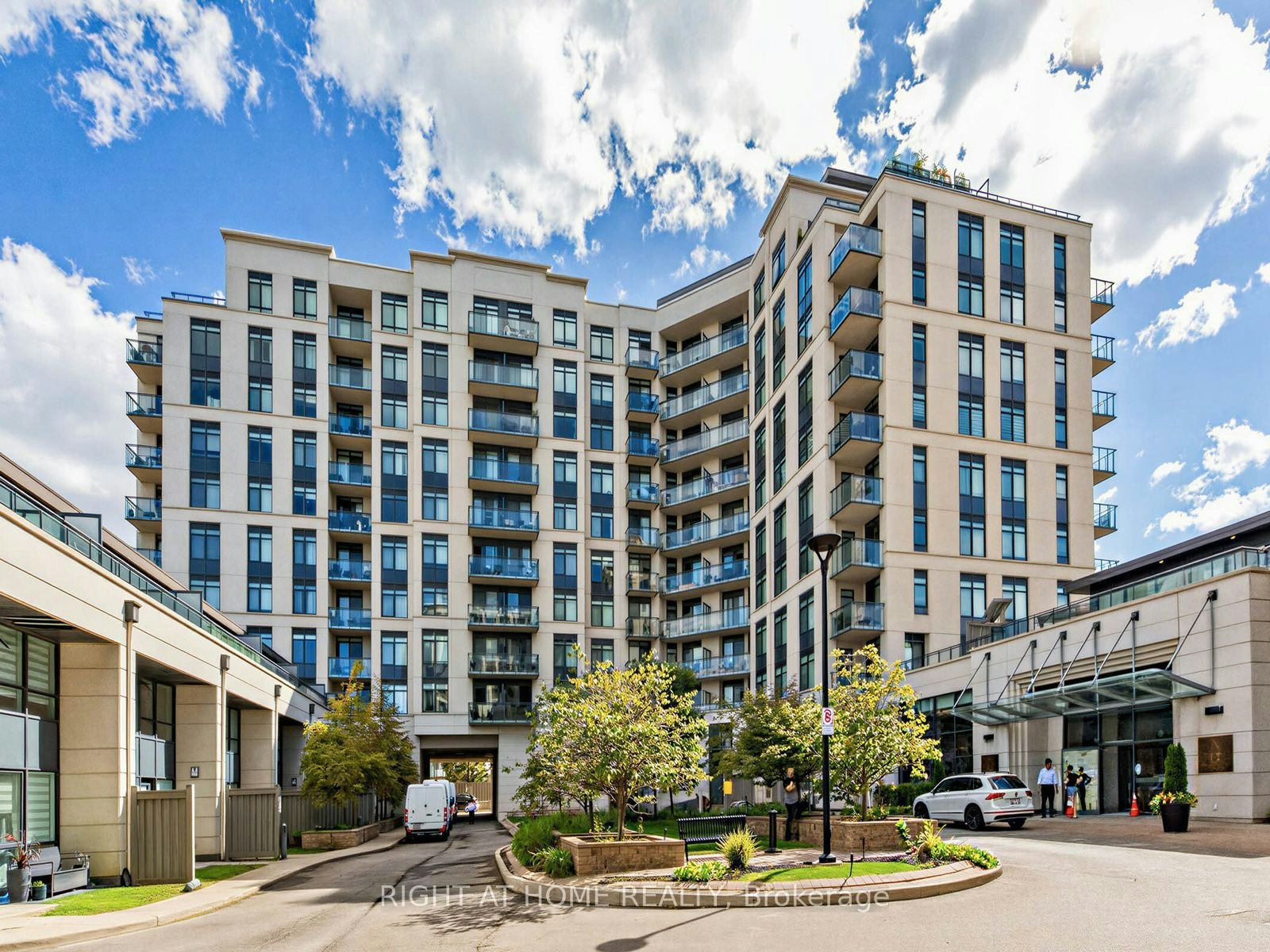 808-24 Woodstream Boulevard, Vaughan, ON, L4L 8C4