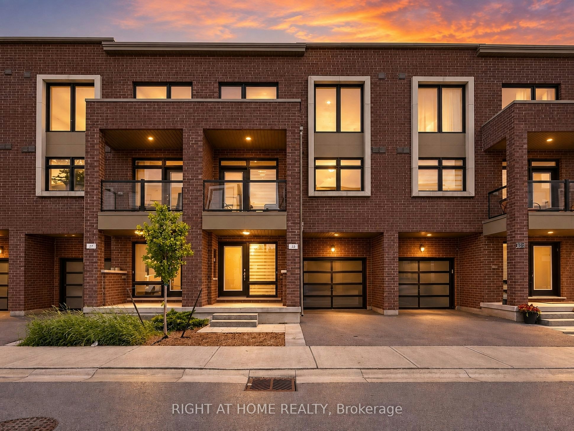23 Moneypenny Place, Vaughan, ON, L4J 0K9