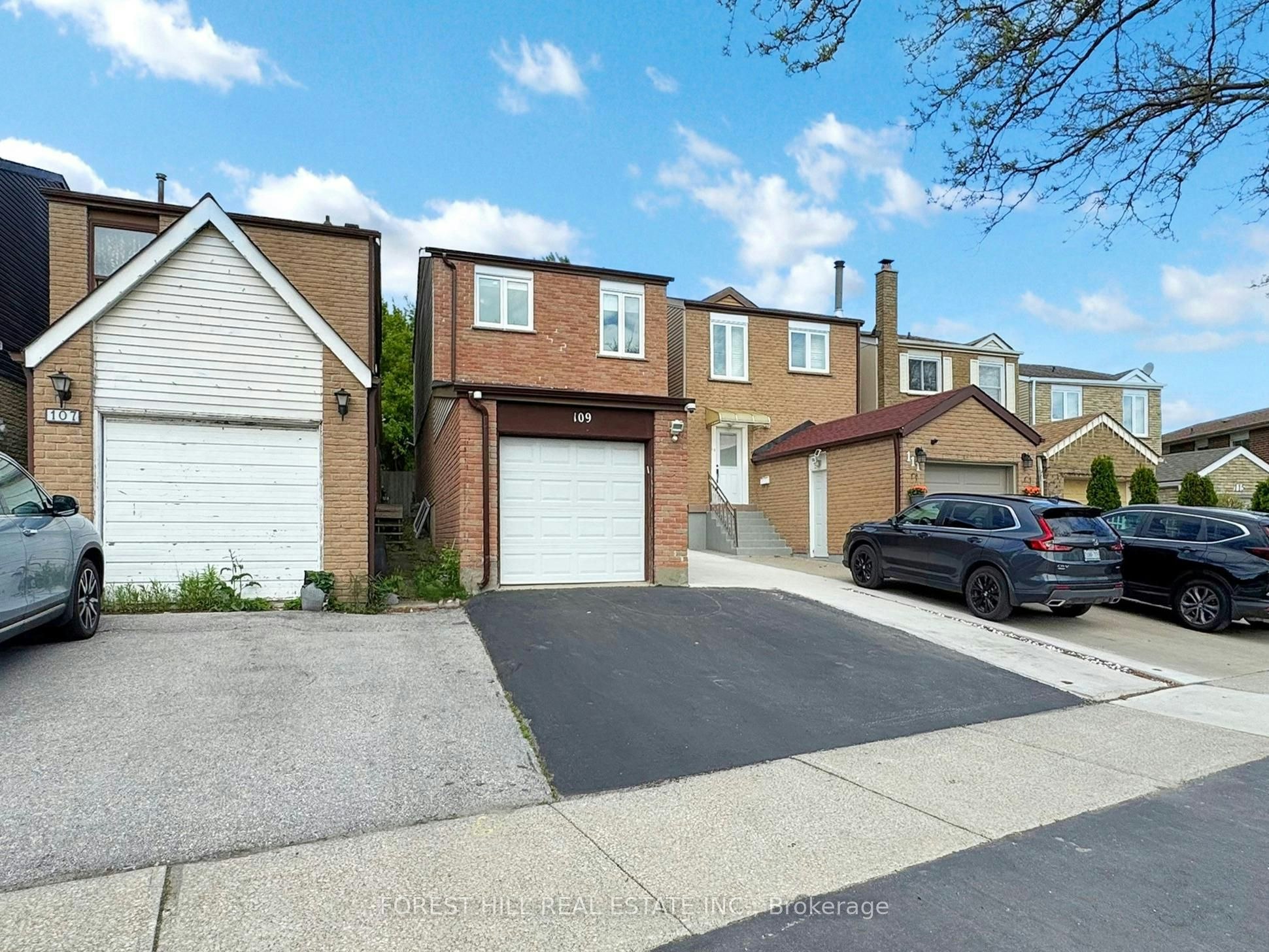 109 Spyglass Hill Road, Vaughan, ON, L4K 2K6