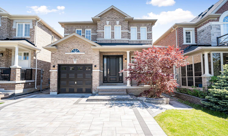 35 Mahogany Forest Drive