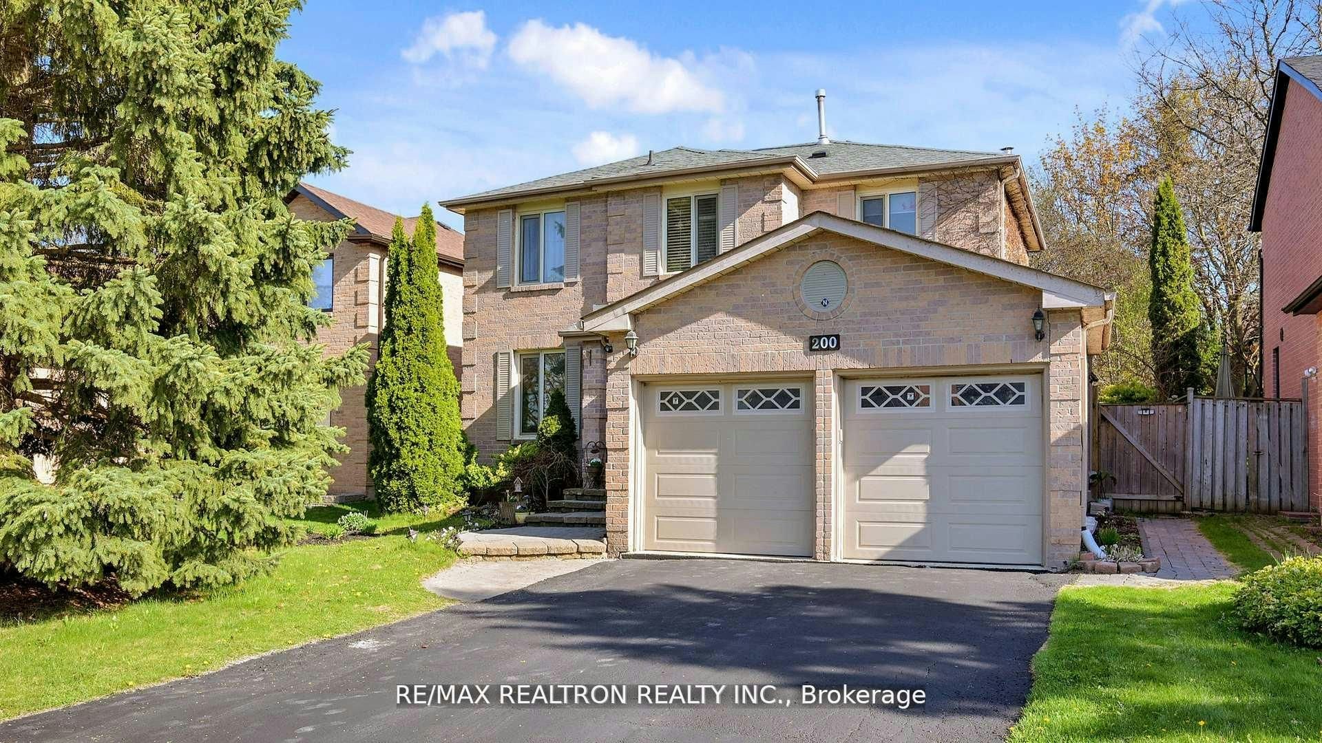 200 Mccaffrey Road, Newmarket, ON, L4J 1V9