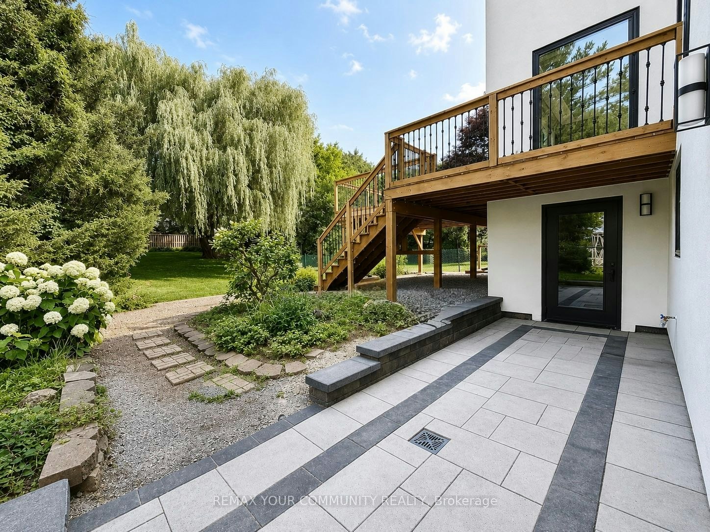 BSMT-969 Wildwood Drive, Newmarket, ON, L3Y 2B4 - 23