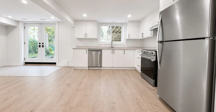 BSMT-969 Wildwood Drive, Newmarket, ON, L3Y 2B4 - 9