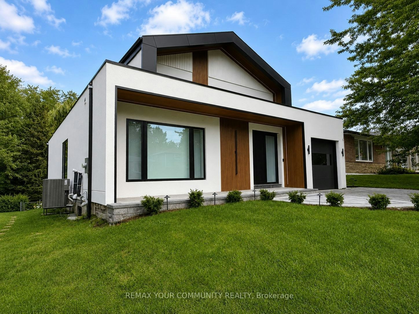 BSMT-969 Wildwood Drive, Newmarket, ON, L3Y 2B4 - 3