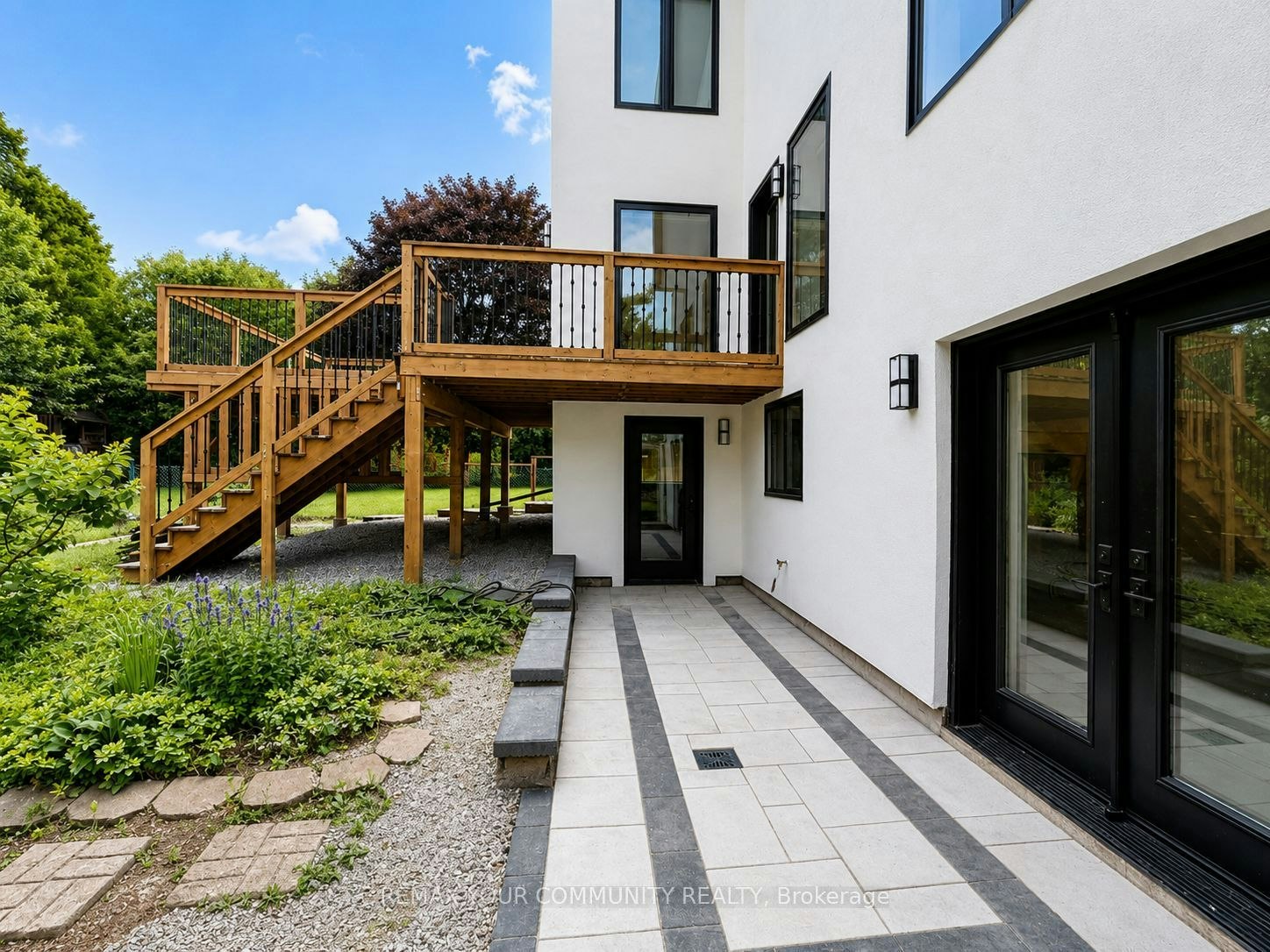 BSMT-969 Wildwood Drive, Newmarket, ON, L3Y 2B4 - 7
