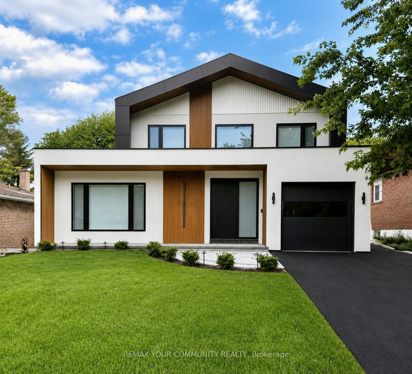 BSMT-969 Wildwood Drive, Newmarket, ON, L3Y 2B4