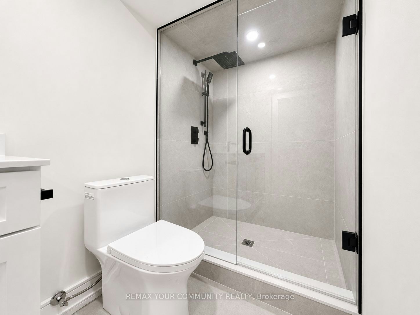 BSMT-969 Wildwood Drive, Newmarket, ON, L3Y 2B4 - 19
